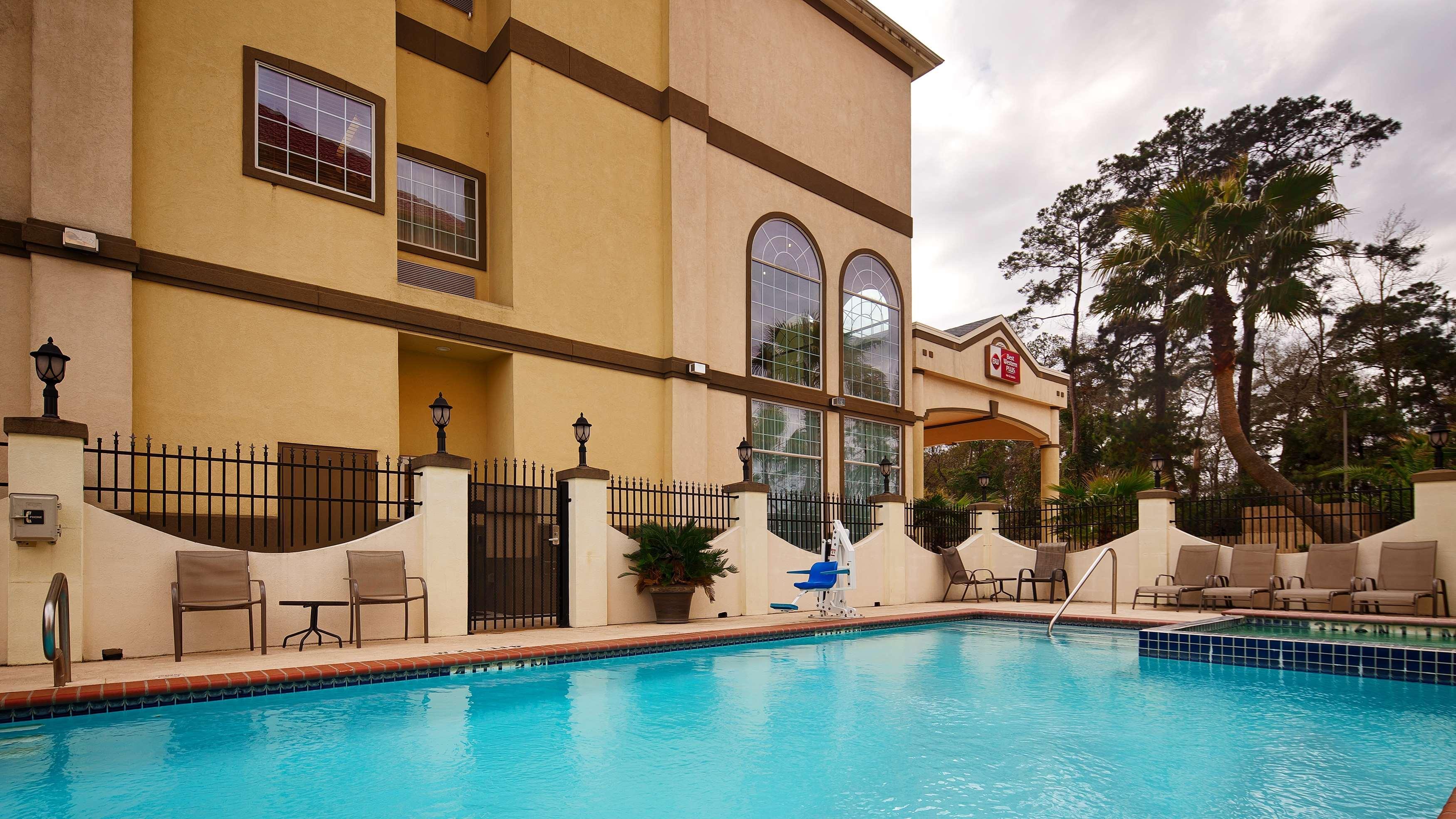 Best Western Plus New Caney Inn & Suites Exterior foto